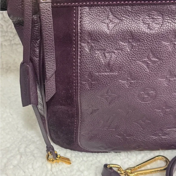 Louis Vuitton Elegant Purple Designer Women's Bag - Picture 3 of 10